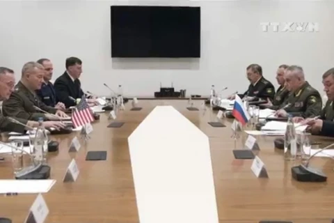 [Video] Mỹ và Nga nhất trí tăng cường liên lạc quân sự