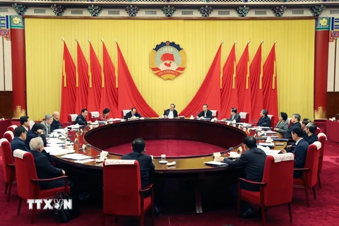 Chủ tịch Ủy ban toàn quốc Chính hiệp Trung Quốc Du Chính Thanh chủ trì hội nghị tại Bắc Kinh ngày 23/2. (Nguồn: THX/TTXVN)