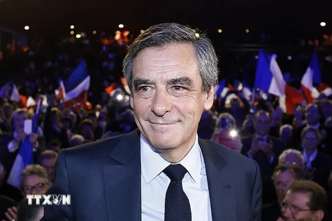 Ứng cử viên Francois Fillon trong chiến dịch vận động tranh cử ở Nimes, miền nam nước Pháp ngày 2/3. (Nguồn: EPA/TTXVN)
