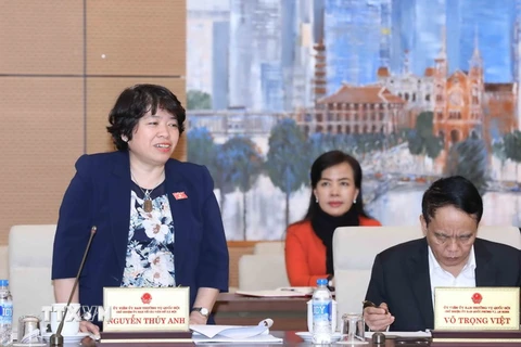 Chủ nhiệm Ủy ban về các vấn đề xã hội của Quốc hội Nguyễn Thúy Anh phát biểu tại phiên họp. (Ảnh: Phương Hoa/TTXVN)