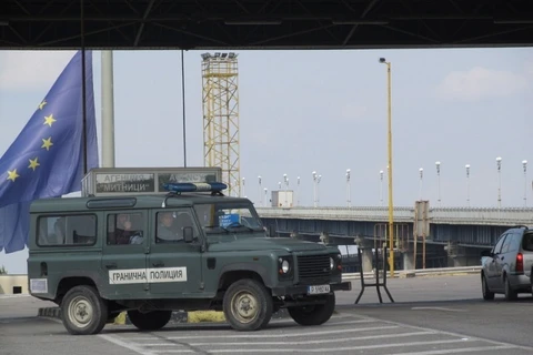 Các trạm kiểm soát biên giới giữa Bulgaria với Thổ Nhĩ Kỳ bị chặn bởi những cuộc biểu tình chống lại "Du lịch Bầu cử". (Nguồn: novinite.com)