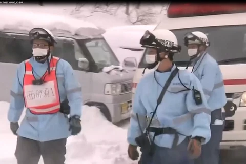 [Video] Lở tuyết chôn vùi nhiều học sinh trung học ở Nhật Bản
