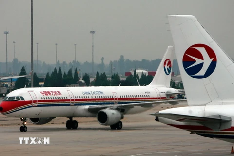 Máy bay của Hãng hàng không China Eastern Airlines tại sân bay Bắc Kinh, Trung Quốc. (Nguồn: AFP/TTXVN)
