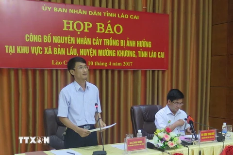 Ông Lê Ngọc Dương, Phó Giám đốc Sở tài nguyên và môi trường tỉnh Lào Cai thông tin tại buổi họp báo. (Ảnh: Hương Thu/TTXVN)