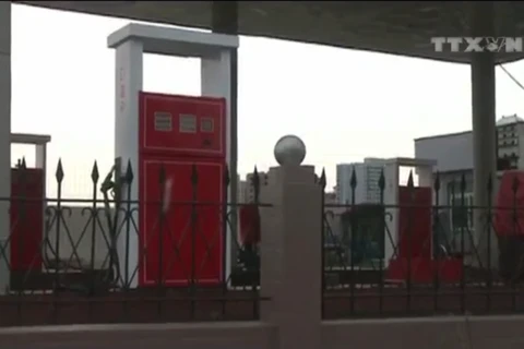 [Video] Nhiều trạm xăng tại Triều Tiên không còn xăng để bán 