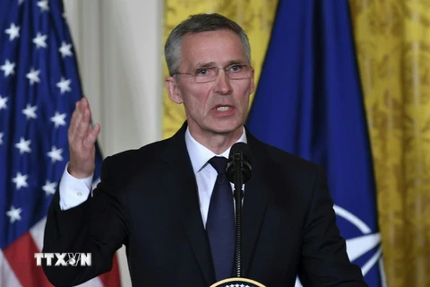 Tổng thư ký NATO Jens Stoltenberg phát biểu tại cuộc họp báo ở Washington, DC ngày 12/4. AFP/TTXVN