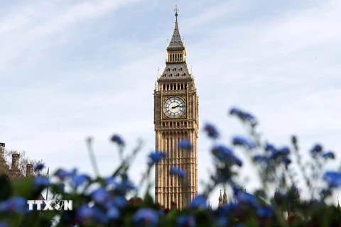  Tháp Elizabeth (Big Ben) tại khu vực tòa nhà Quốc hội Anh ở thủ đô London. (Nguồn: AFP/TTXVN)