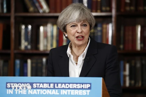  Thủ tướng Anh Theresa May tại một sự kiện ở London ngày 5/6. (Nguồn: AFP/TTXVN)