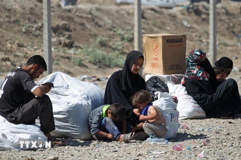 Người tị nạn Iraq tại trại tị nạn Hammam al-Alil, phía nam Mosul ngày 25/5. (Nguồn: AFP/TTXVN)