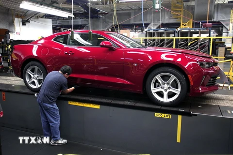 Tại xưởng sản xuất GM ở Michigan, Mỹ. (Nguồn: AFP/TTXVN)