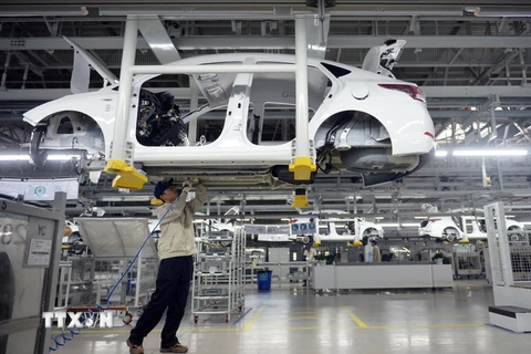 Dây chuyền sản xuất xe ôtô tại nhà máy của Hyundai ở Thương Châu, Hà Bắc, miền bắc Trung Quốc. (Nguồn: AFP/TTXVN)