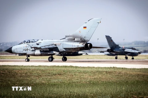  Máy bay chiến đấu "Tornado" của không lực Đức tại căn cứ không quân Incirlik ngày 28/6/2016. (Nguồn: EPA/TTXVN)