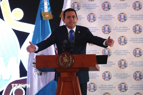 Tổng thống Guatemala Jimmy Morales phát biểu tại Guatemala City ngày 29/8. (Nguồn: EPA/TTXVN)