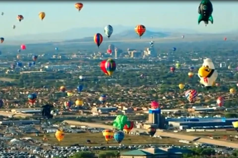 [Video] Rực rỡ lễ hội khinh khí cầu lớn nhất thế giới tại Mỹ