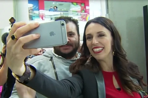 [Video] Chân dung nữ Thủ tướng 37 tuổi vừa đắc cử của New Zealand 