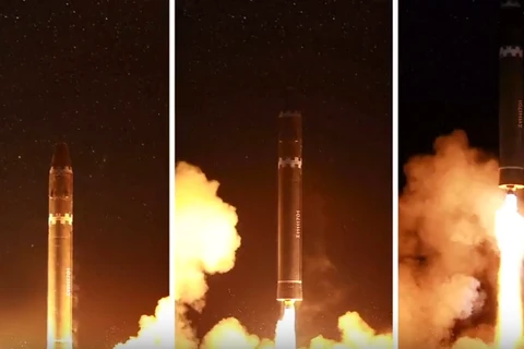 [Video] Những hình ảnh đầu tiên về tên lửa Hwasong-15 của Triều Tiên 