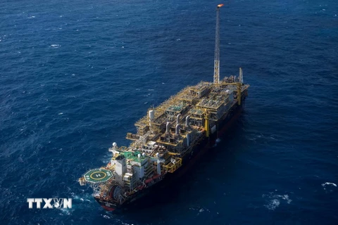 Toàn cảnh cơ sở lọc dầu ở Itaguai, cách Rio de Janeiro, Brazil khoảng 240km ngày 10/11. (Nguồn: AFP/ TTXVN)