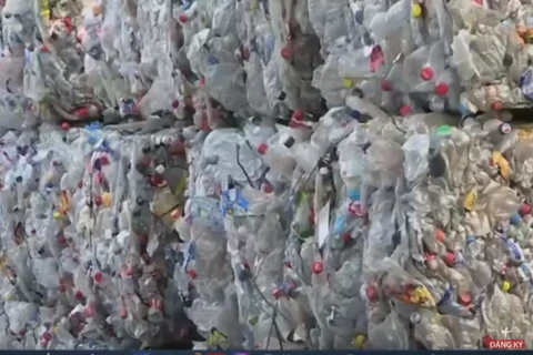 [Video] Trung Quốc khiến châu Âu lo ngại ngập trong rác nhựa 