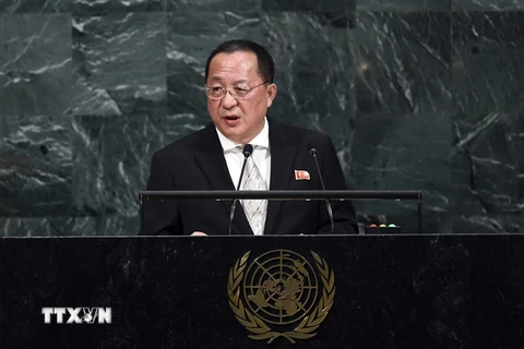 Ngoại trưởng Triều Tiên Ri Yong-ho phát biểu tại Khóa họp 72 Đại hội đồng Liên hợp quốc ở New York, Mỹ ngày 23/9/2017. (Nguồn: AFP/TTXVN)
