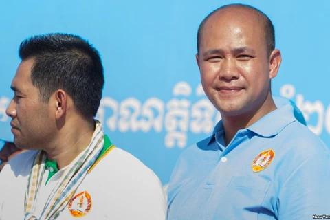 Ông Hun Many (phải), con trai út của Thủ tướng Campuchia Hun Sen. (Nguồn: VOA Khmer)