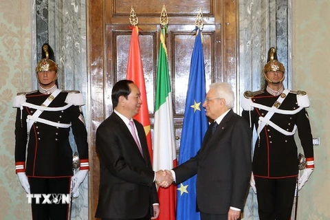 Chủ tịch nước Trần Đại Quang và Tổng thống Italy Sergio Mattarella trong chuyến thăm cấp Nhà nước tới Italia ngày 21/11/2016. (Ảnh: Nhan Sáng/TTXVN)