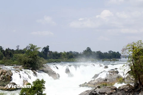 Thác Khone Phapheng được ví là thác Niagara của châu Á. (Ảnh: Phạm Kiên/Vietnam+)