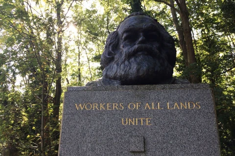Tượng Karl Marx tại London, Anh. (Nguồn: China Plus)