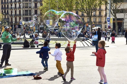 Trẻ em vui chơi ở Barcelona. (Nguồn: Lifestyle Barcelona)