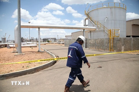 Một cơ sở khai thác dầu tại Paloch, Nam Sudan. (Nguồn: AFP/TTXVN)