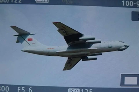 Một chiếc máy bay quân sự của Trung Quốc đã hạ cánh xuống thành phố Davao để tiếp nhiên liệu ngày 23/6. (Nguồn: abs-cbn.com)