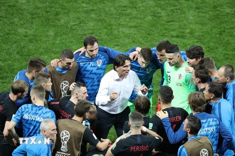 Huấn luyện viên Zlatko Dalic chỉ đạo các tuyển thủ Croatia trong trận Bán kết World Cup 2018 gặp tuyển Anh ở Moskva (Nga) ngày 11/7. (Ảnh: THX/TTXVN)