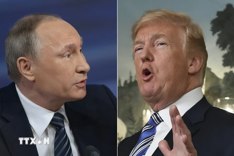 Tổng thống Nga Vladimir Putin (trái) và người đồng cấp Mỹ Donald Trump. (Ảnh: AFP/TTXVN)