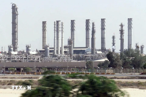 Toàn cảnh một nhà máy lọc dầu ở cảng Jubail, Saudi Arabia. (Nguồn: AFP/TTXVN)