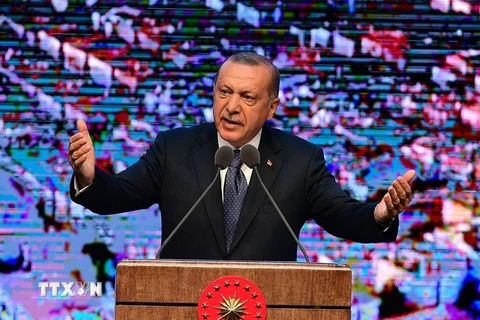 Tổng thống Thổ Nhĩ Kỳ Tayyip Erdogan phát biểu tại Ankara, ngày 3/8. (Ảnh: THX/TTXVN)