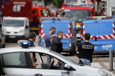 Cảnh sát Pháp điều tra tại hiện trường. (Nguồn: AFP/Getty)