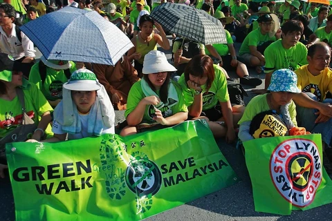 Người dân Malaysia biểu tình phản đối nhà máy chế biến của công ty khai thác mỏ Lynas năm 2012. (Nguồn: EPA)