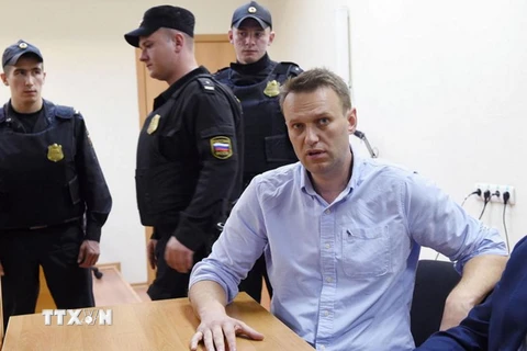  Ông Alexei Navalny tại một phiên tòa ở Moskva ngày 12/6/2017. (Nguồn: Reuters/TTXVN)