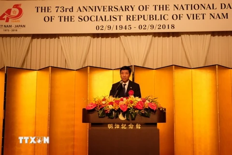 Đại sứ Nguyễn Quốc Cường đọc diễn văn khai mạc lễ kỷ niệm 73 năm Quốc khánh Việt Nam và 45 năm thiết lập quan hệ ngoại giao Việt Nam-Nhật Bản. (Ảnh: Nguyễn Tuyến/TTXVN)