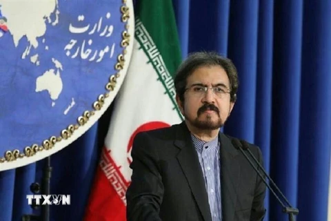 Người phát ngôn Bộ Ngoại giao Iran Bahram Qassemi phát biểu trong cuộc họp báo tại Tehran. (Ảnh: IRNA/TTXVN)
