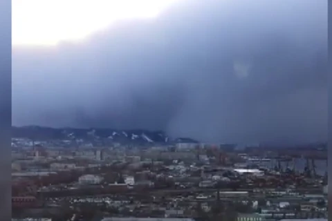 [Video] Sóng thần tuyết khổng lồ 'nuốt chửng' thành phố ở Siberia