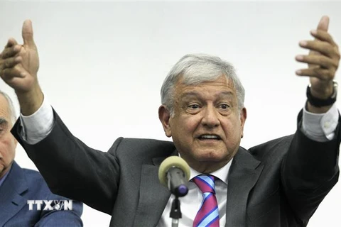 Tổng thống đắc cử Mexico Andres Manuel Lopez Obrador trong cuộc họp báo tại Mexico City ngày 29/10/2018. (Ảnh: AFP/TTXVN)