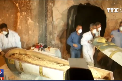 [Video] Phát hiện xác ướp một phụ nữ Ai Cập hơn 3.000 năm tuổi
