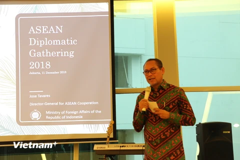 Ông Jose Tavares, Tổng vụ trưởng Vụ Hợp tác ASEAN, Trưởng SOM ASEAN của Indonesia phát biểu tại cuộc họp. (Ảnh: Đỗ Quyên/Vietnam+)