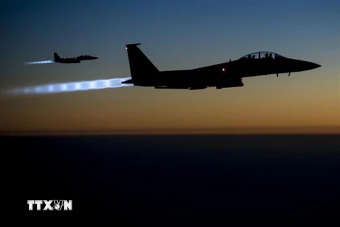 Máy bay tiêm kích của không lực Mỹ. (Ảnh: AMN Al-Masdar News/TTXVN)