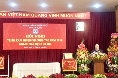 Phó Chủ tịch UBND Thành phố Hà Nội Nguyễn Thế Hùng phát biểu chỉ đạo tại Hội nghị triển khai nhiệm vụ công tác năm 2019 của Sở Xây dựng Hà Nội. (Ảnh: Minh Nghĩa/TTXVN)