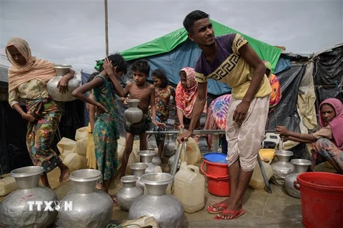 Người di cư Rohingya tại trại tị nạn Nayapara gần Coxs Bazar, Bangladesh. (Ảnh: AFP/TTXVN)