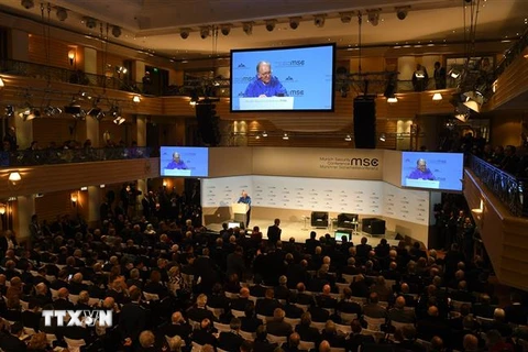 Chủ tịch MSC Wolfgang Ischinger phát biểu tại Hội nghị An ninh Munich. (Ảnh: AFP/TTXVN)