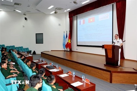 Trao đổi chuyên môn Công binh Gìn giữ hòa bình Liên hợp quốc giữa Bộ Quốc phòng Việt Nam và Bộ Quốc phòng Pháp ngày 25/6/2018. (Ảnh: Dương Giang/TTXVN)