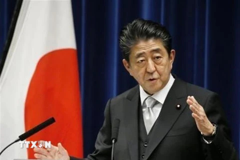 Thủ tướng Nhật Bản Shinzo Abe trong cuộc họp báo sau công bố cải tổ nội các, tại Tokyo ngày 2/10/2018. (Ảnh: Kyodo/TTXVN)