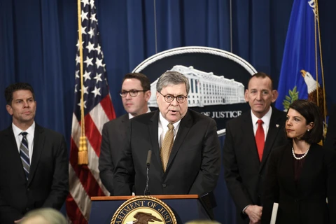 Tổng Chưởng lý Mỹ William Barr (giữa, phía trước) trong cuộc họp báo tại Washington DC., ngày 7/3/2019. (Ảnh: THX/TTXVN) 